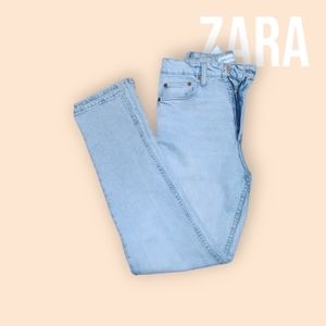 Zara straight leg Jeans US Size 6